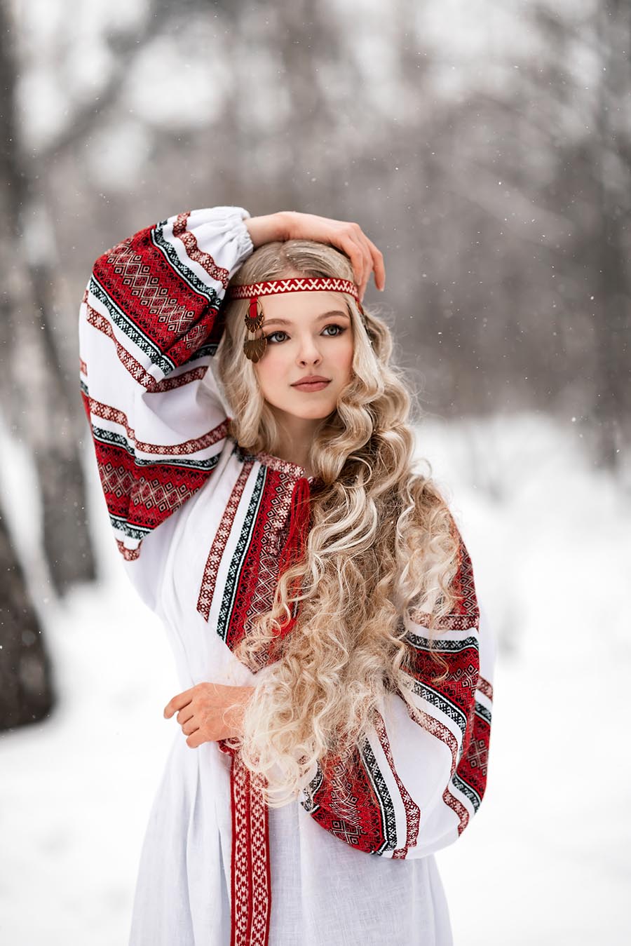 Slavic girls’s look of the day — catch her live in New York