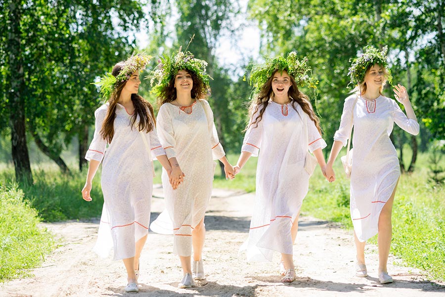 A cozy shot with Slavic girls — straight from New York