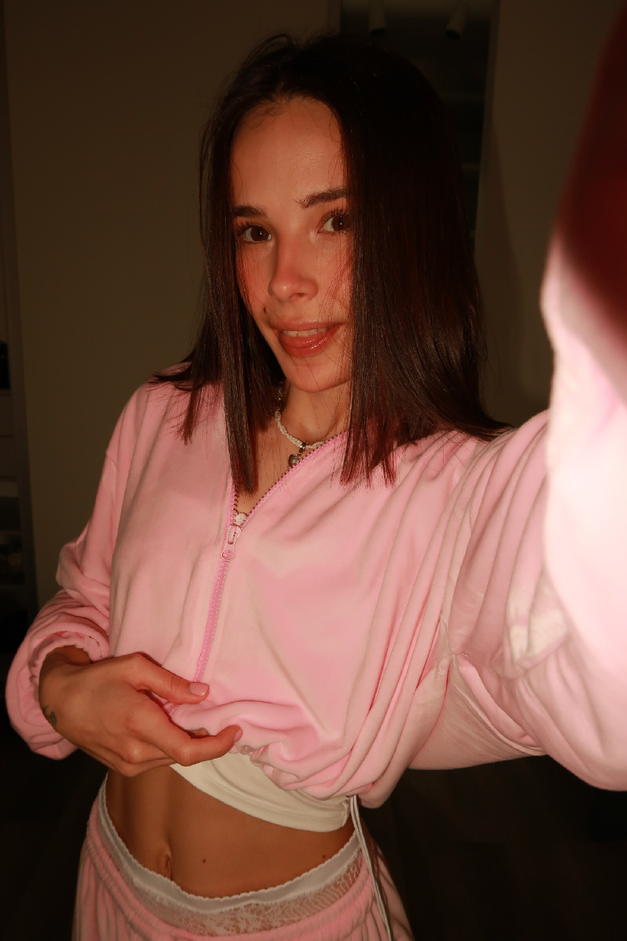 Tina brings the glow — live moments in New York